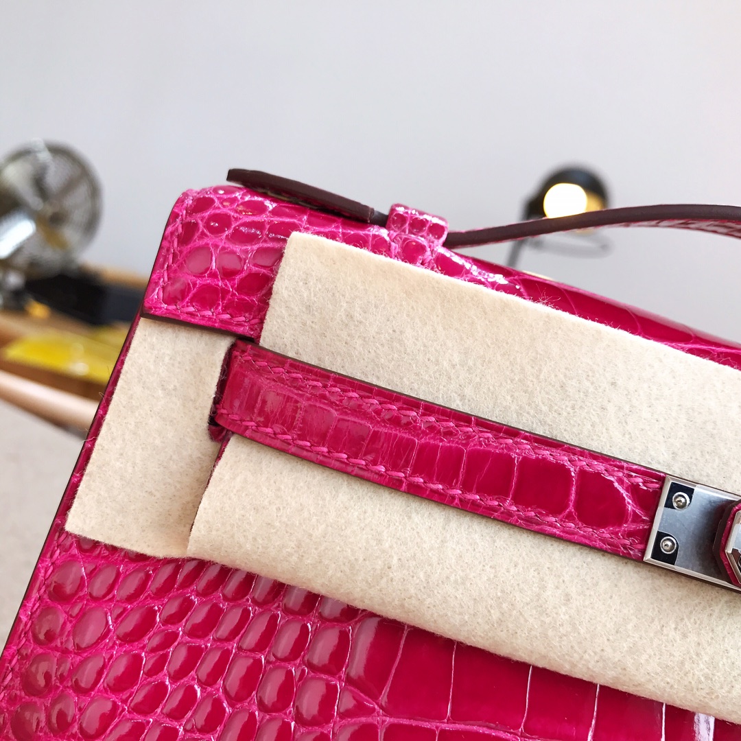 에르메스 미니 켈리백22 로즈 티리엔 은장 샤이니 악어가죽